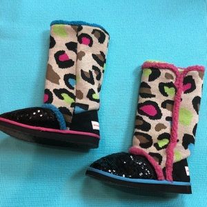 Little Miss matched boots size 4